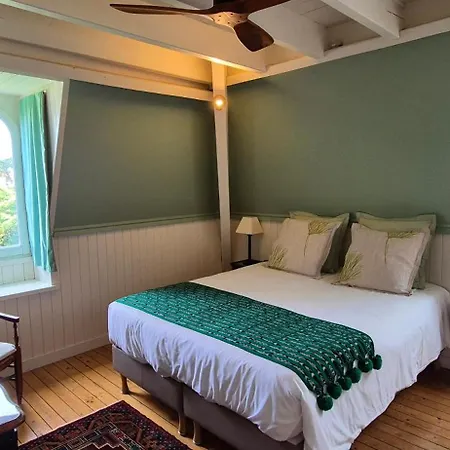 Bed & Breakfast D'hotes Le Clos Bleu La Rochelle (Charente-Maritime)